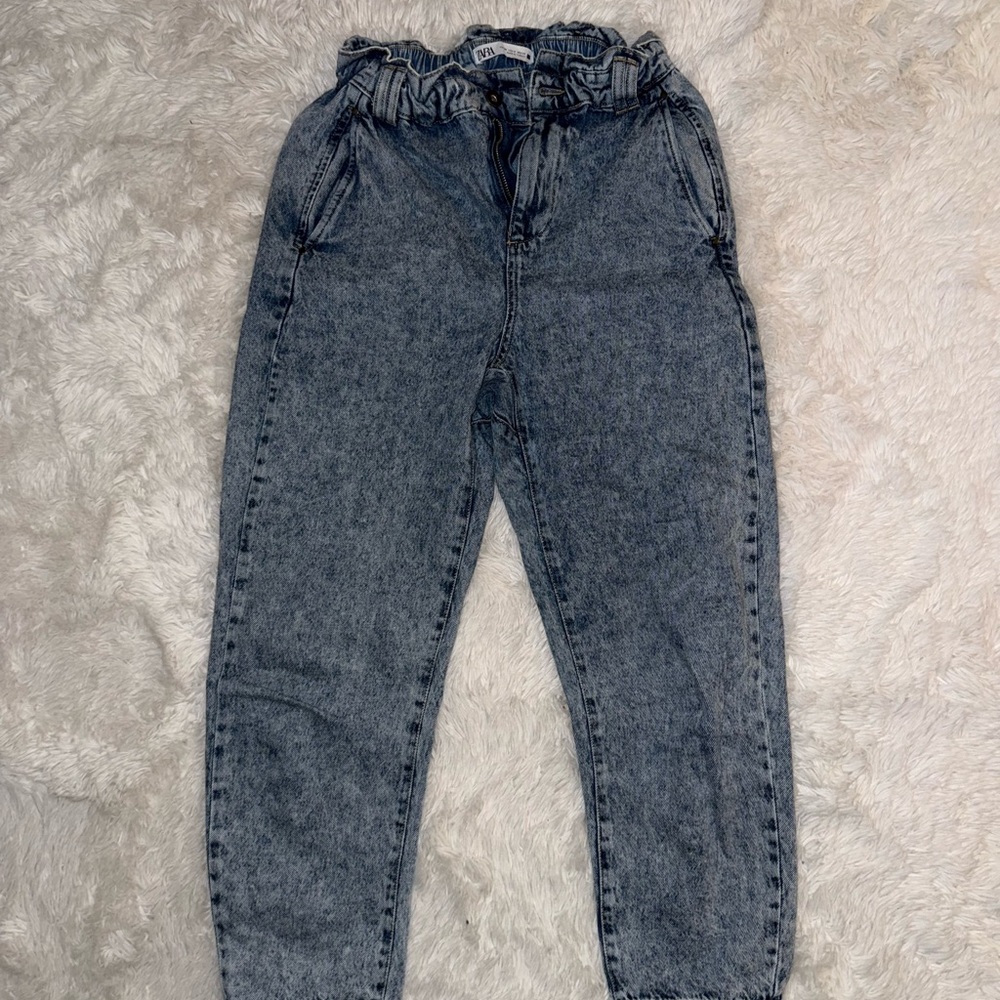 Zara Cropped Jeans with Elasticized Paperboy Waist